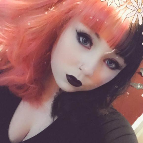 Meet your Posher, Kaylee - Picture 1 of 1